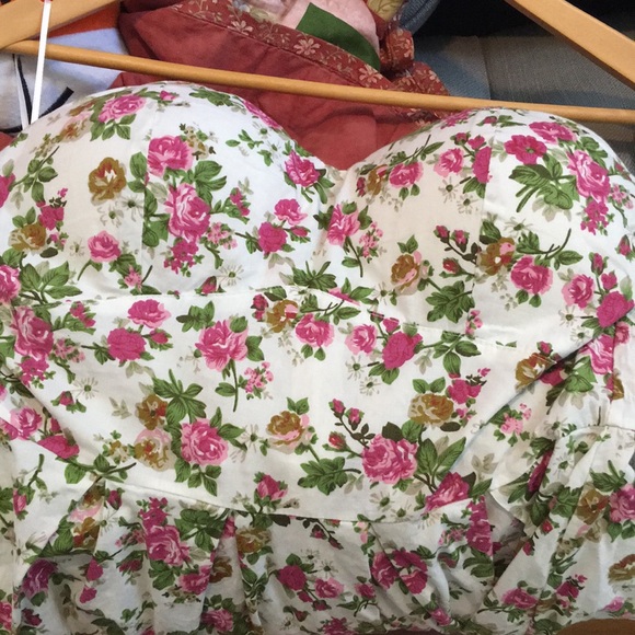 Floral Dress - Picture 2 of 6